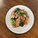 Lemongrass Chicken on steamed vegetables